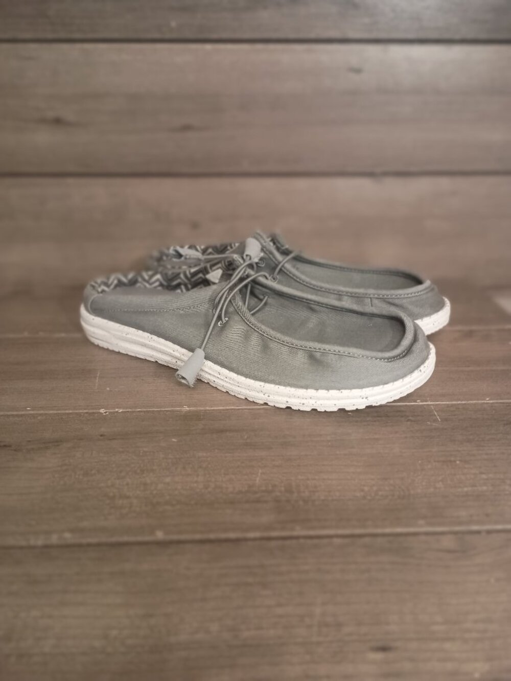 Hey Dude Wally Slip Stretch Canvas Gray Mens Slip On Shoes Size 11